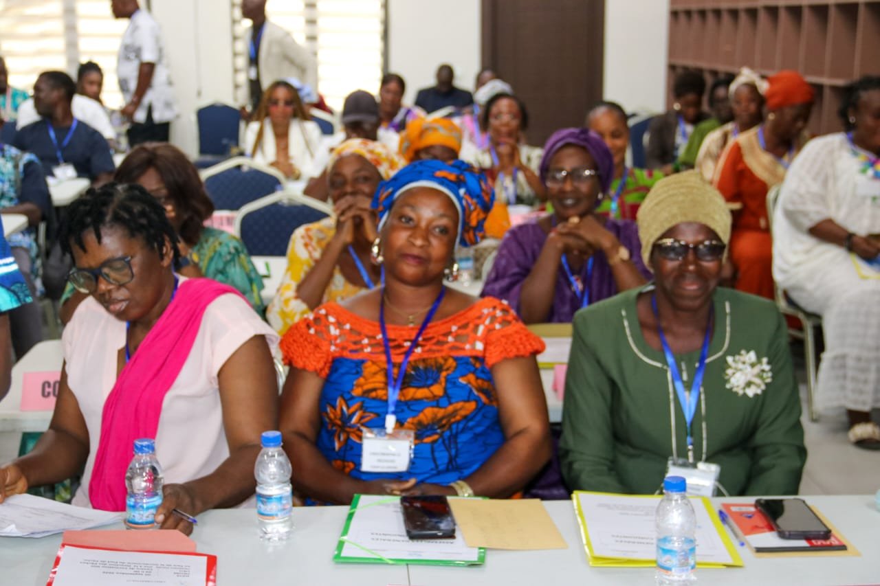 Femmes membres FENASCOOP-CI — participantes à l'assemblée générale